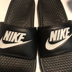 Boys Nike slides